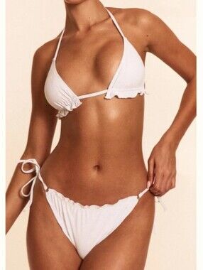 PrettyLittleThing-2pc Frill Edge Runched Bikini Set (White 🤍)-4 US
